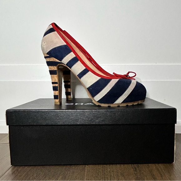 CHANEL - Chanel Multicolor Suede CC
Striped Cork Heel Pumps - Size 38 - Picture 4 of 8